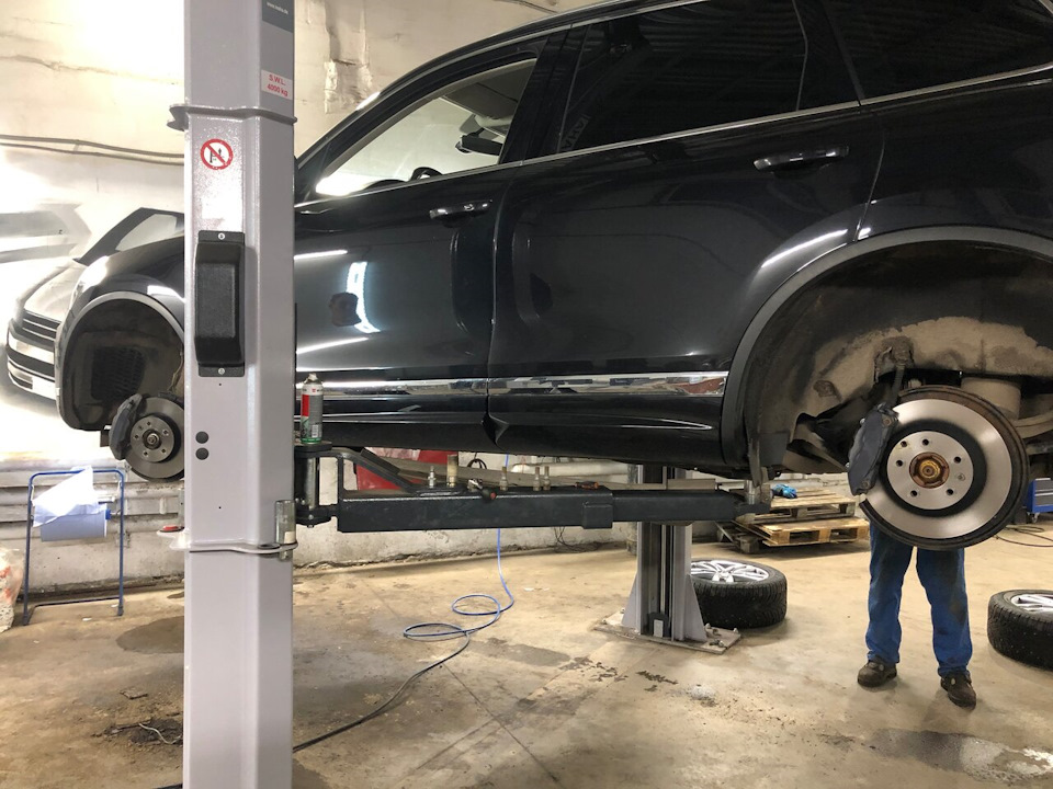 Профилактика пневмоподвески, замена тормозных дисков и колодок ...