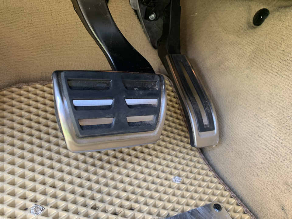 Открывание багажника с кнопки — FIAT Albea, 1,4 л, 2008 года ...