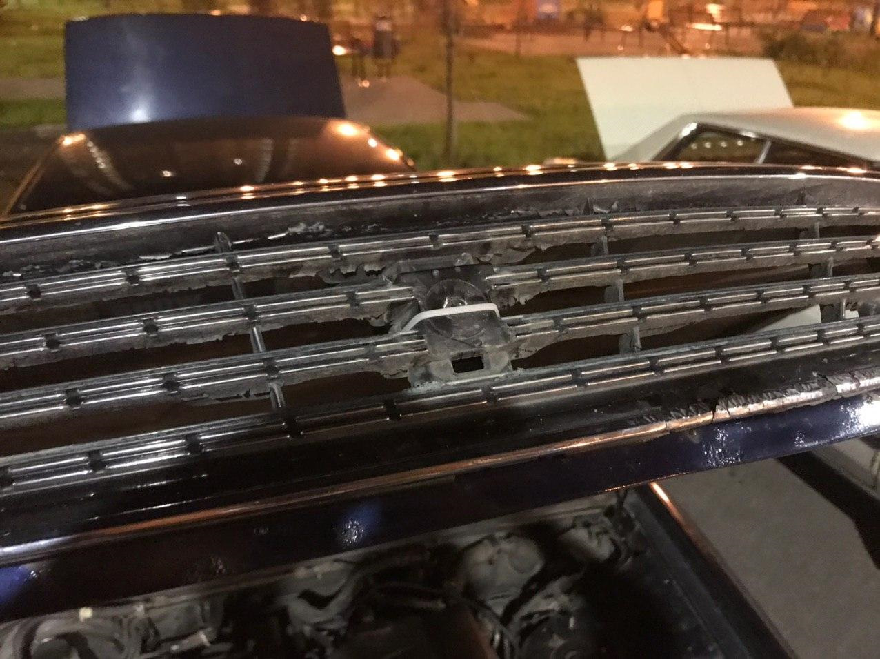 сломана решетка