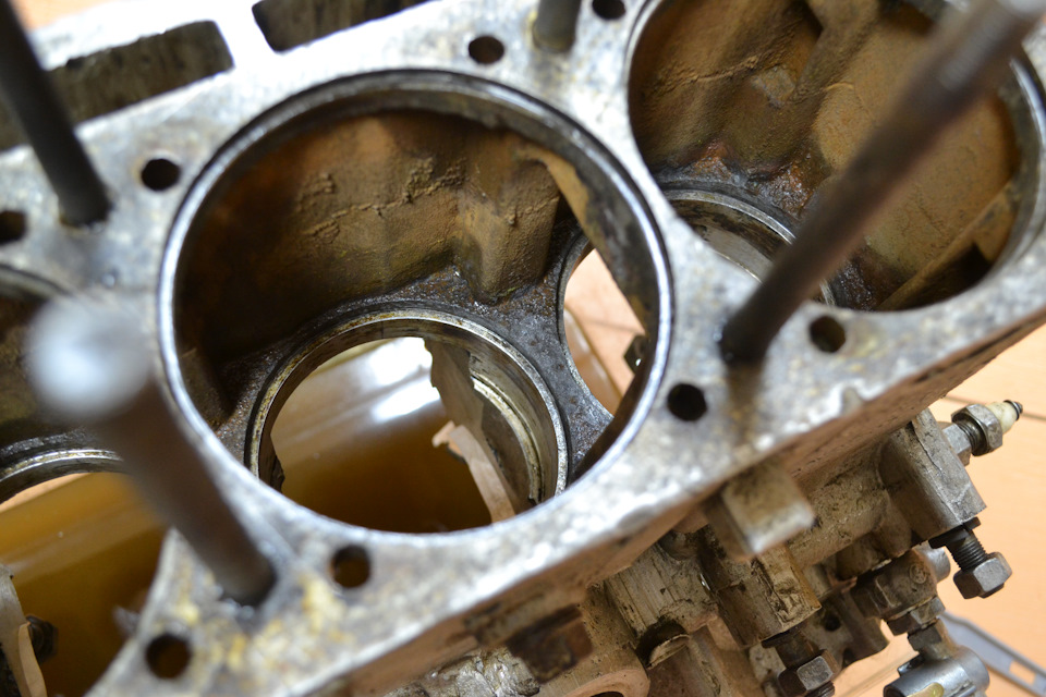 Промывка системы охлаждения двигателя мерседес 202. Как промыть блок двигателя. Промыть радиатор автомобиля. Промывка системы охлаждения двигателя м13а. Мойка системы охлаждения двигателя ваз.