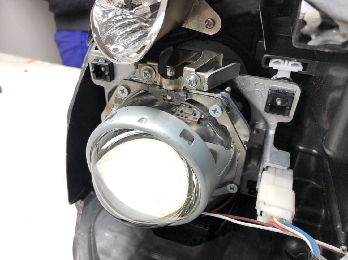 Светодиодный модуль в фару. Установка bi-led модулей. Bi led tiggo 5. Фары chevrolet cruze drive2. Установка led модулей.