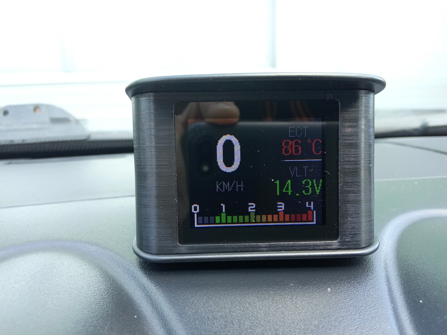 Бортовой компьютер показывающий температуру двигателя. Бортовой компьютер штат х1-g "кнопка". Мини борт компьютер температуры двигателя. Бортовой компьютер kuggo max speed. Бортовой компьютер штат х1-g для лада.