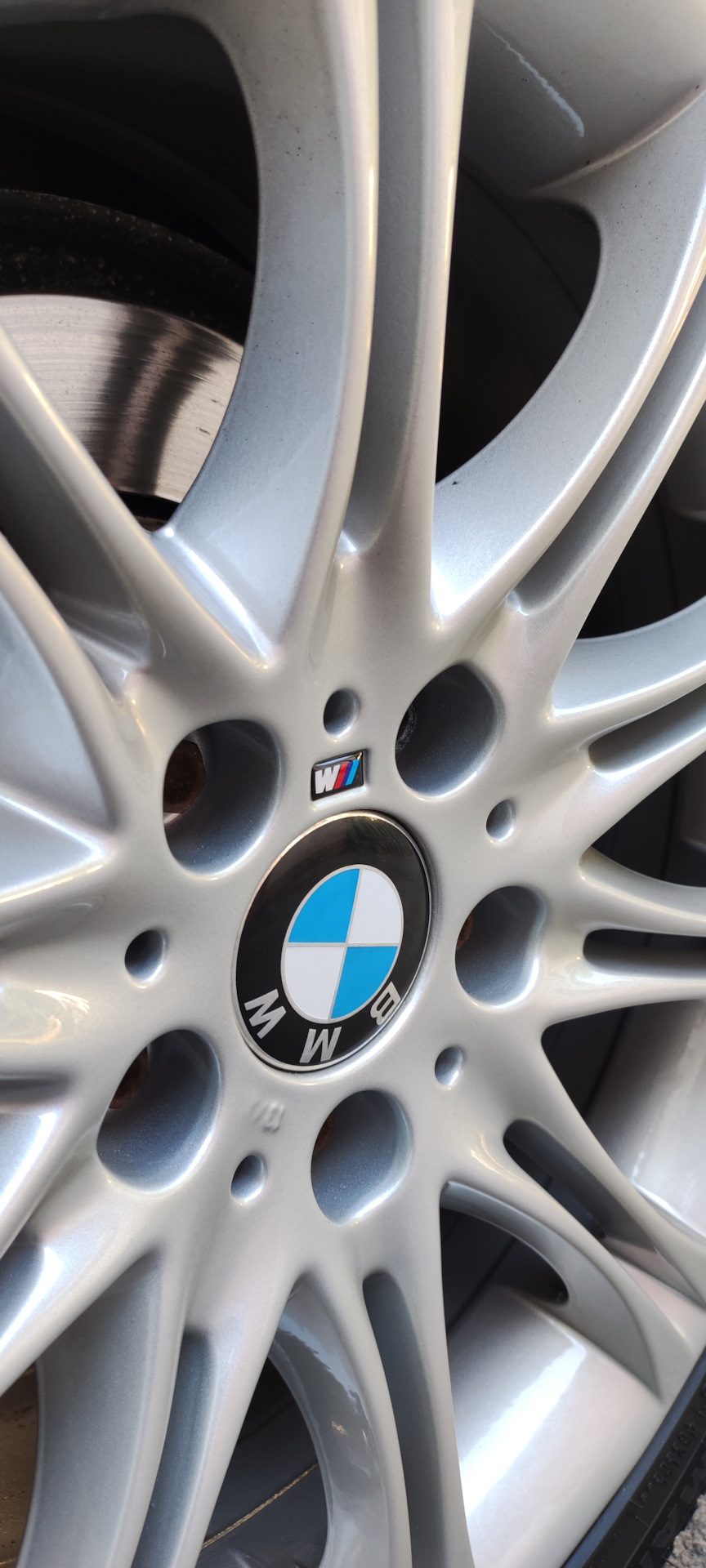 Прокатка и покраска дисков — BMW 5 series (E60), 3 л, 2006 года ...