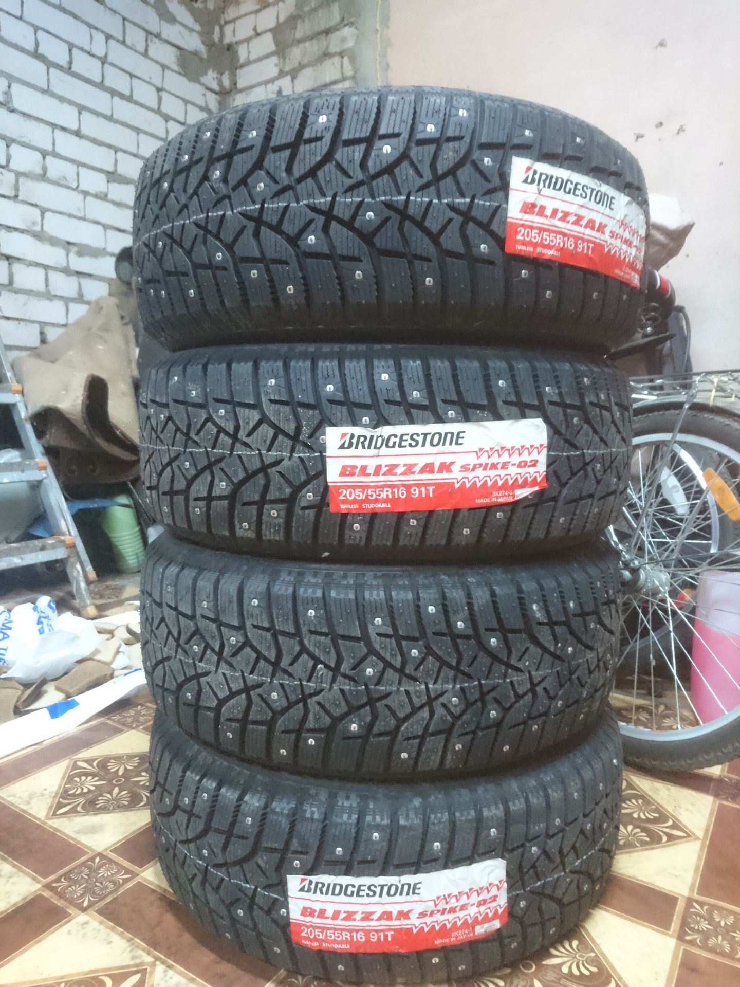 Spike 02. Bridgestone Blizzak Spike-02. BRIDGESTONEBLIZZAK Spike-02 205/55 r16 91t. Bridgestone Blizzak Spike-02 205/55 r16 91t. Bridgestone Blizzak Spike-02 SUV 215/65/16.