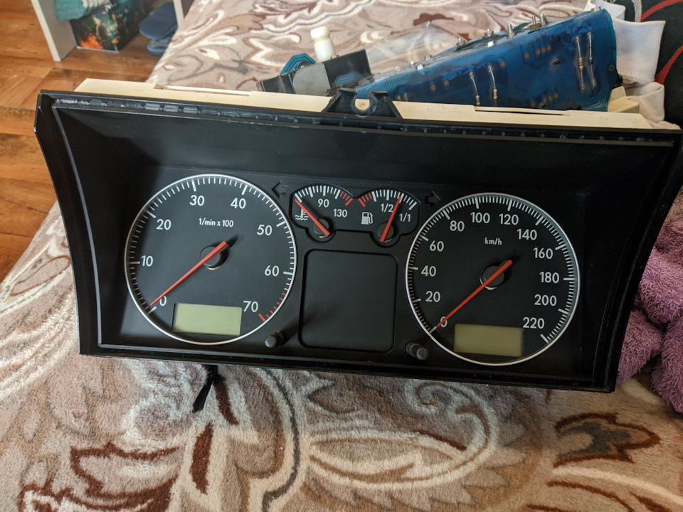 Щиток приборов (приборная панель) Volkswagen Golf 2 1986 купить бу Z17067563 - i