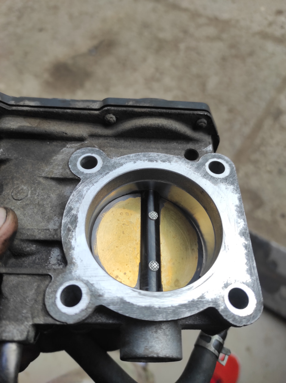 Прочистка дроссельной заслонки — Suzuki Grand Vitara (2G), 2 л, 2006 ...