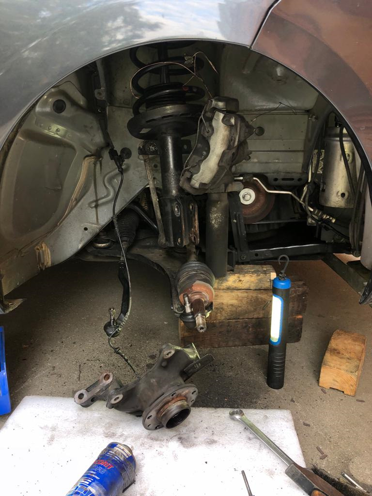 Замена переднего ступичного подшипника — Renault Megane III, 1,5 л ...