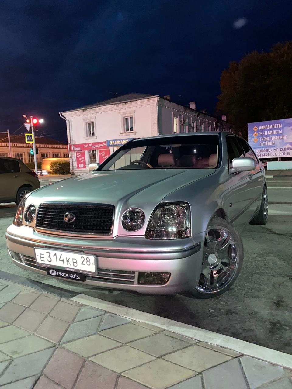 Продам туманки и сетки, литье на резине — Toyota Progres, 3 л, 2002 года |  запчасти | DRIVE2