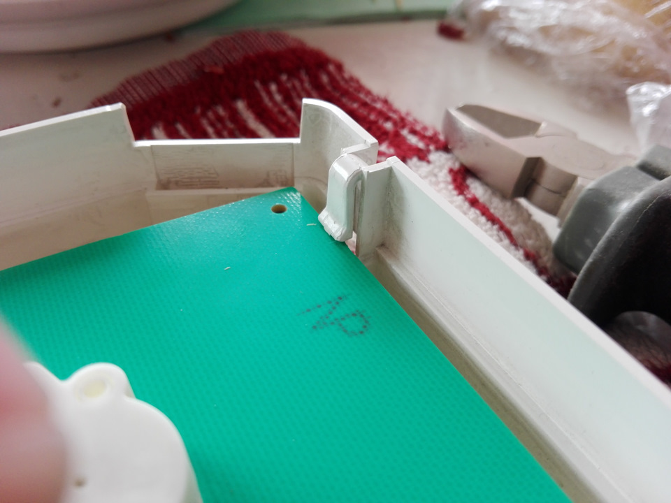 пипка защелкнута — Ford Fusion