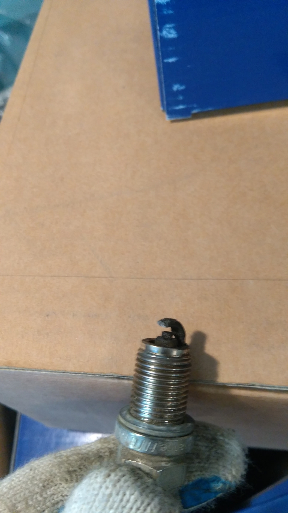 Выходной посвятил любимому авто) Getz шиномонтаж, мойка, чистка свечей ...