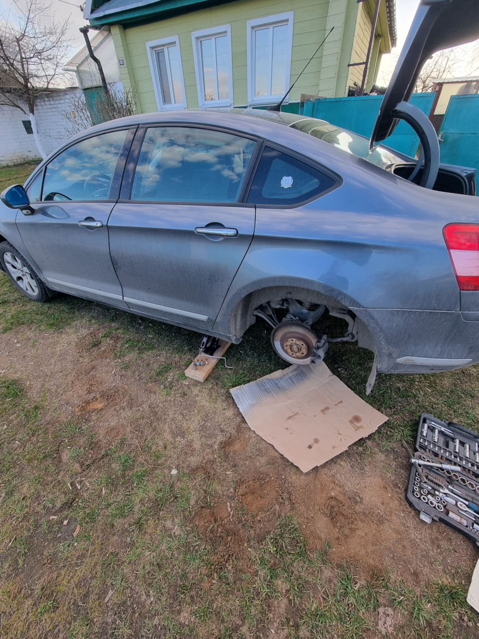 Потекла стойка, гидростойка, Hydractive 3 — Citroen C5 (2G), 2 л, 2008 ...