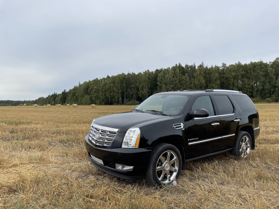 Фото в бортжурнале Cadillac Escalade (3G)