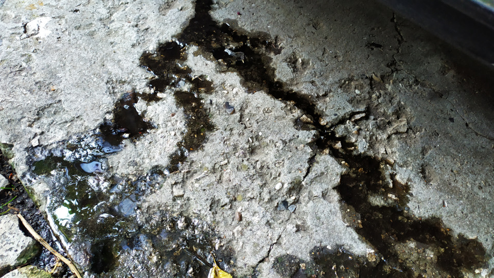 Замена пробок — антизамерзаек в блоке. — Mercedes-Benz W123, 2 л, 1979 ...