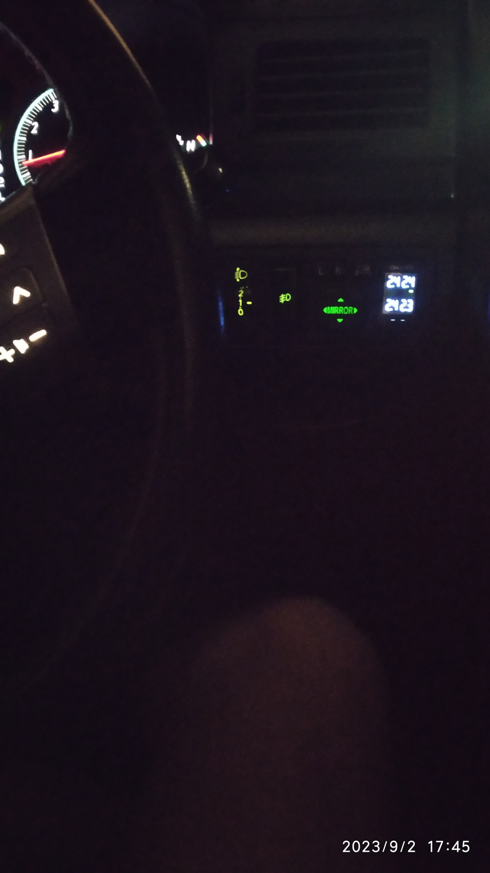 Блок зеркал с подсветкой — Toyota Corolla Fielder (E120), 1,5 л, 2005 ...