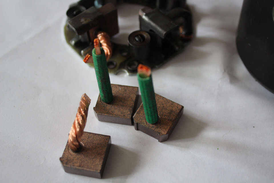 Развалились щетки на стартере. Замена щеток — KIA Sorento (1G), 2,5 л ...