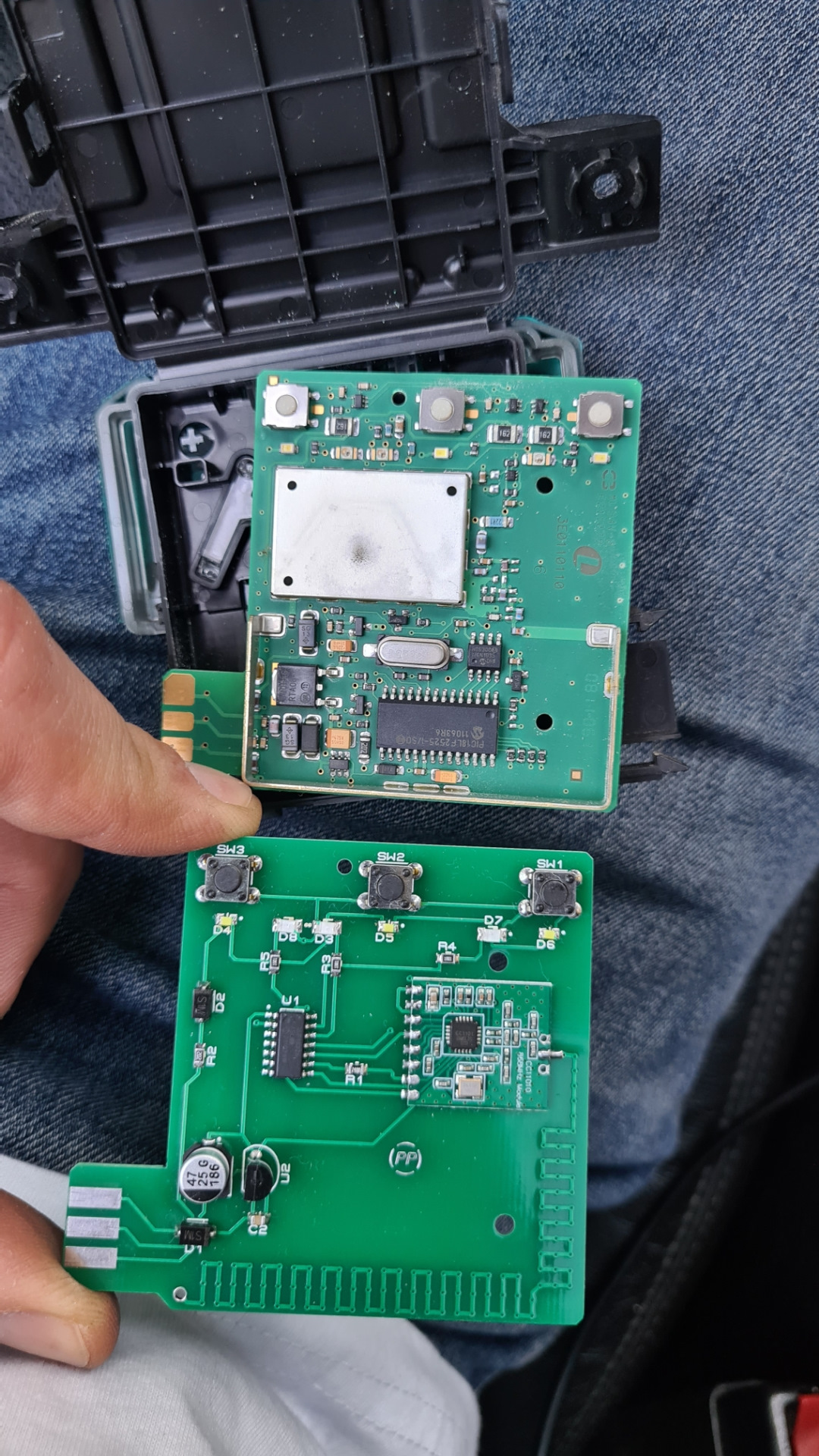 Кнопки открытия шлагбаума/ворот — Chevrolet Tahoe (GMT900), 5,3 л, 2011 ...