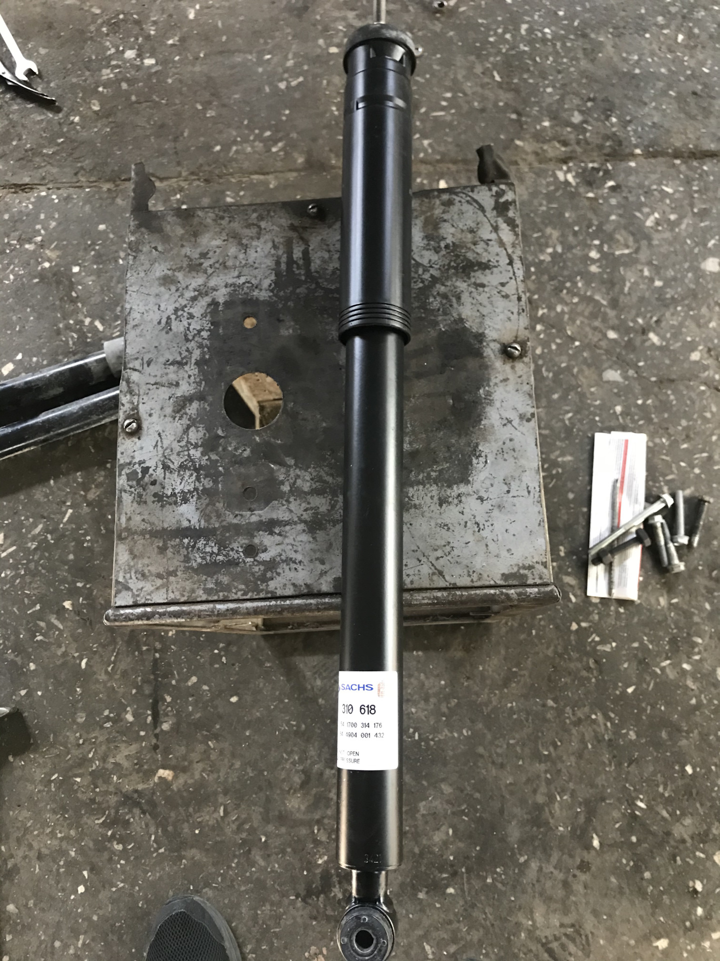 Замена задних стоек, проточка передних дисков и замена передних ...