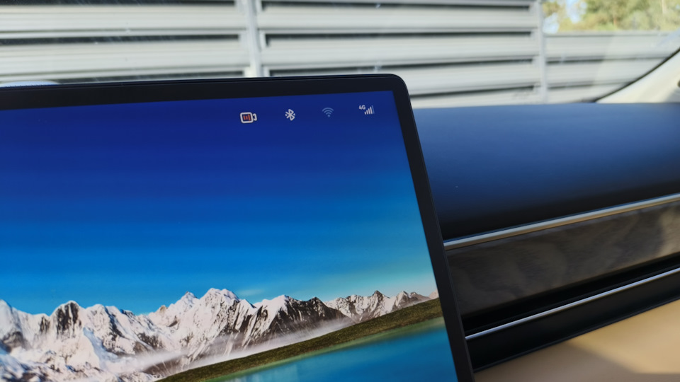 Поймала сеть! — Aito M5