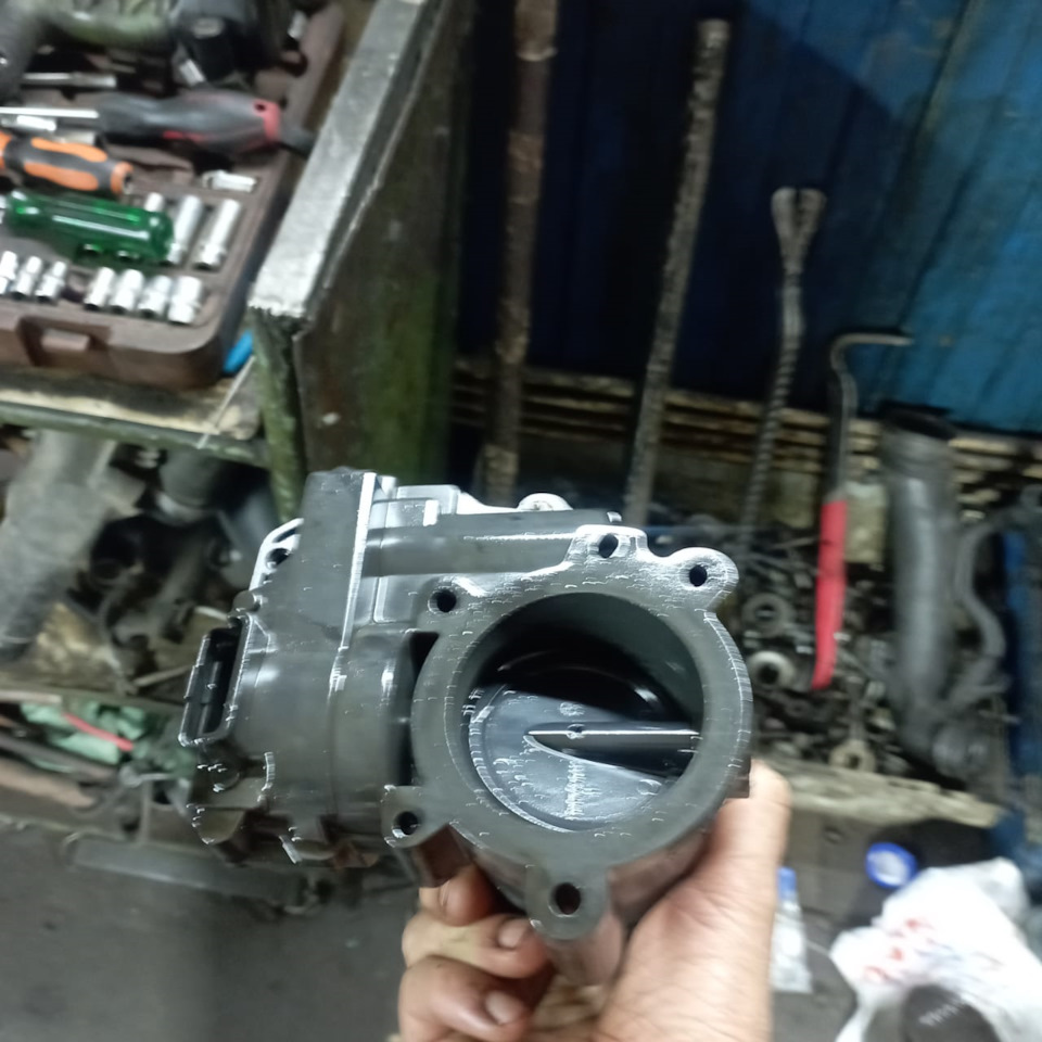 Замена МСК, чистка дроссельной заслонки, замена натяжителя цепи, замена ...