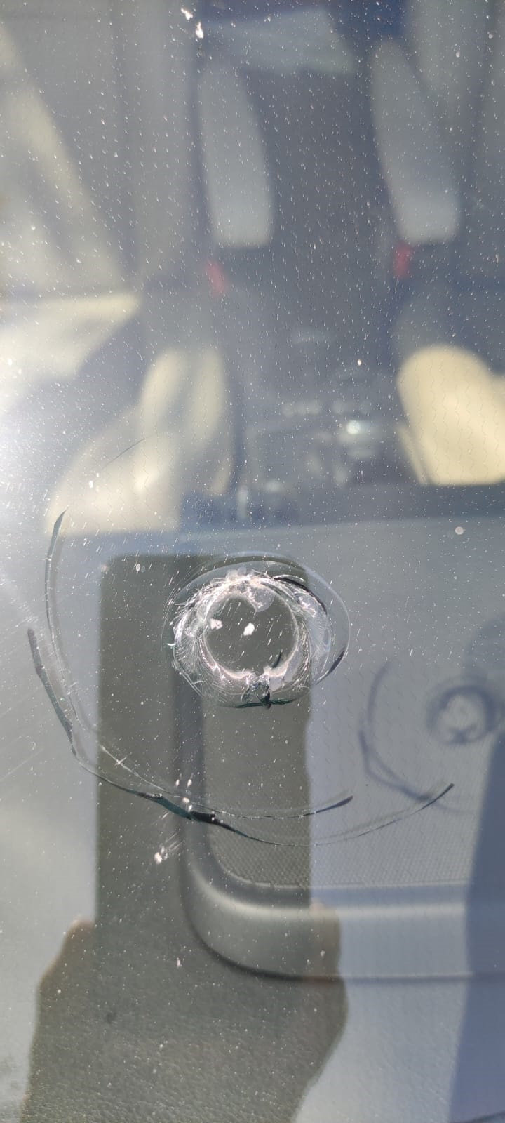 13. Болт тебе в стекло! Замена лобового стекла Фрилендер 2. — Land ...