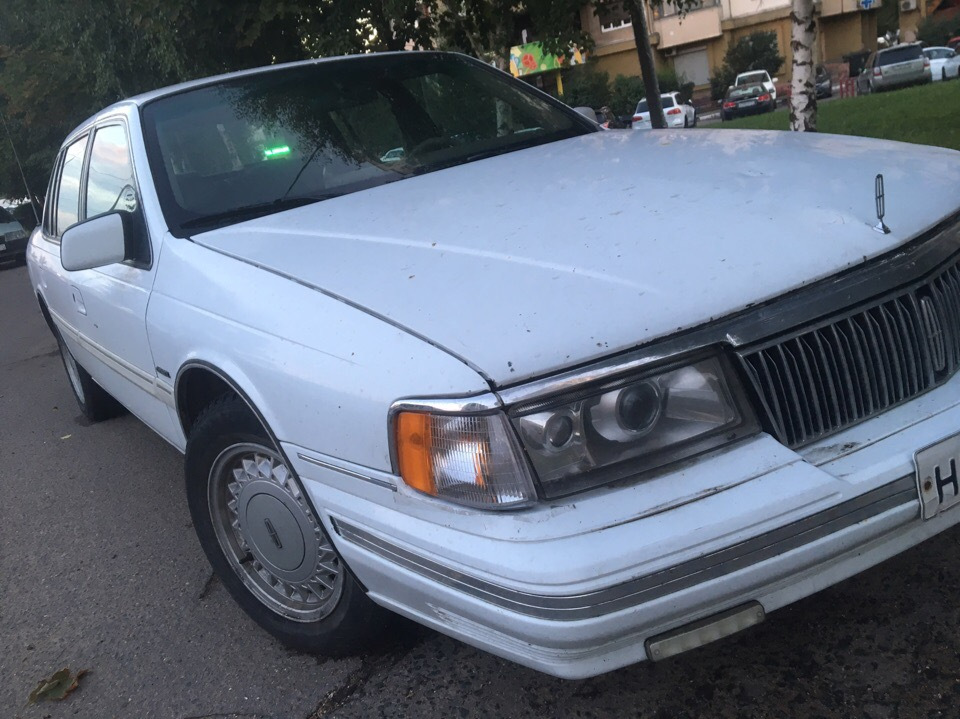 Lincoln continental 3.8 at 1992. Lincoln Continental 1992. Linkoln Continental 1992. Линкольн Континенталь 8. Lincoln Continental (8g).