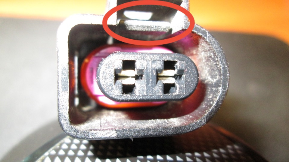 №15 N249 и дребезг топливных трубок — Skoda Octavia A5 Mk2, 1,8 л, 2011 ...