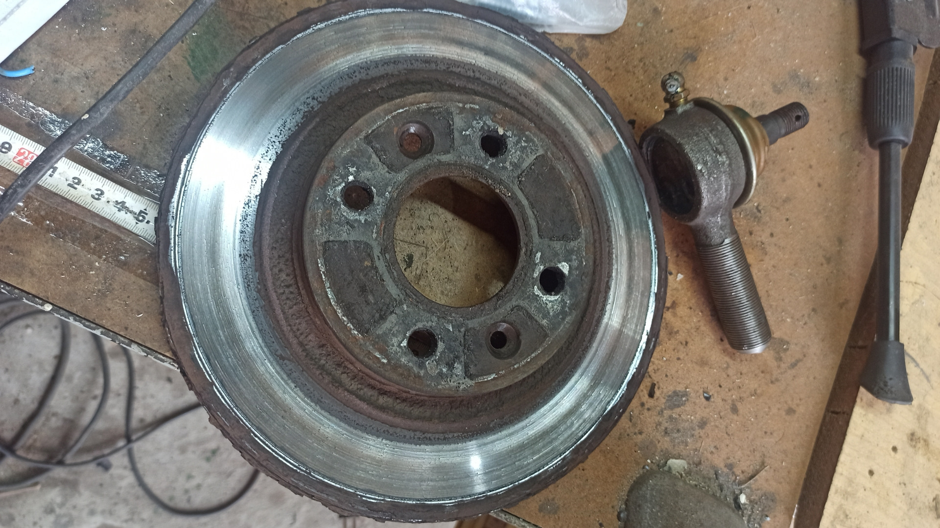 Шлифовка тормозных дисков — Renault Logan (1G), 1,6 л, 2009 года ...