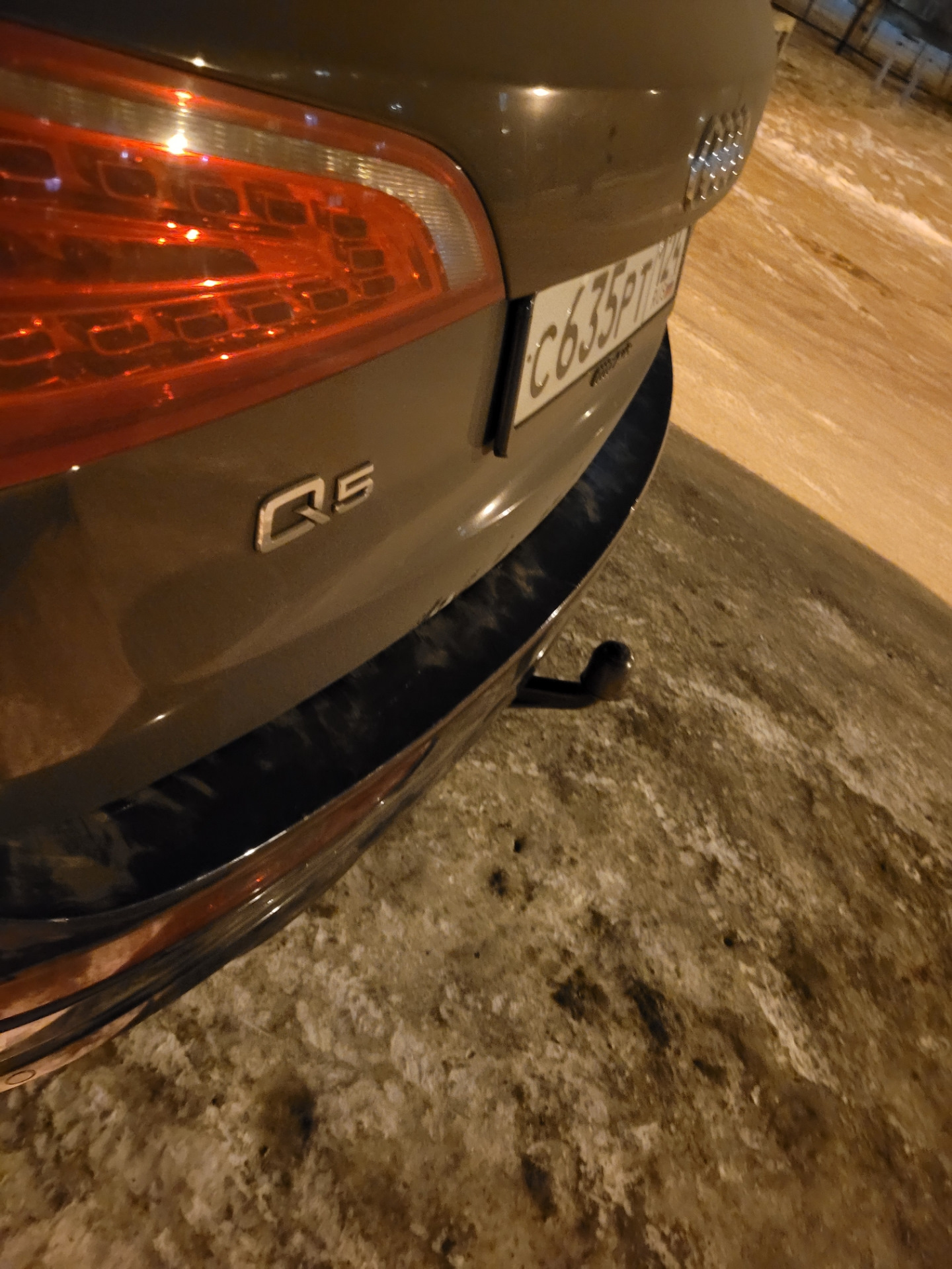 фаркоп или причал для чайников?🤣 — Audi Q5 (1G), 2 л, 2009 года ...