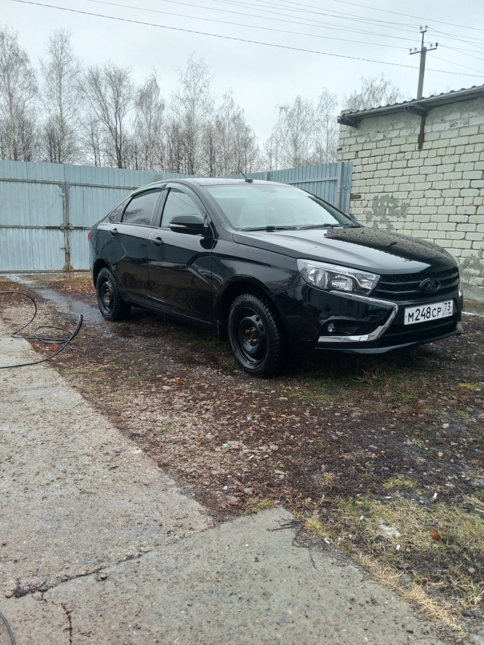 Помыл машину, завтра буду переобуваться. — Lada Vesta, 1,6 л, 2021 года |  просто так | DRIVE2