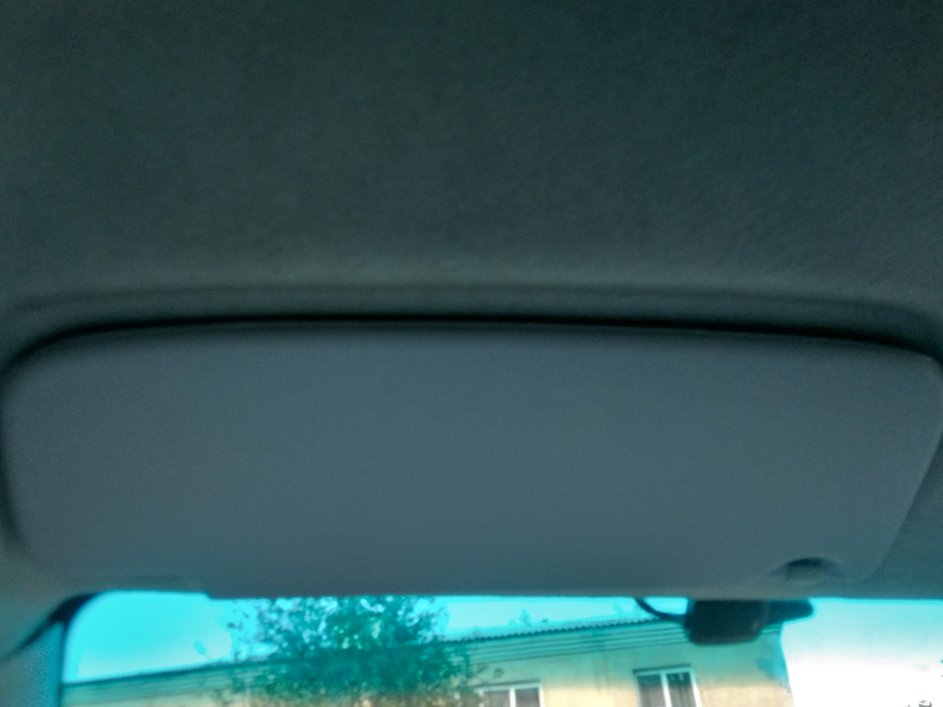 Не вытаскиваете козырек — Lada Калина седан, 1,6 л, 2010 года ...