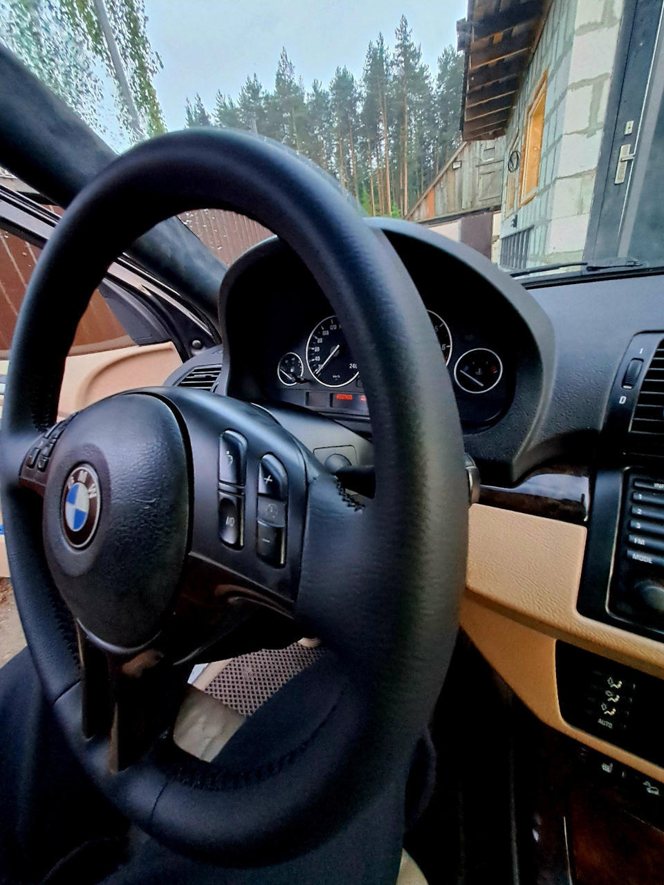 Небольшой ракурс😁 — BMW X5 (E53)