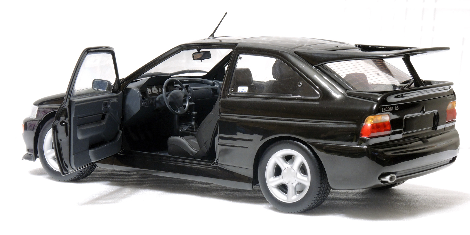Ford escort rs cosworth and sierra cosworth cars shown