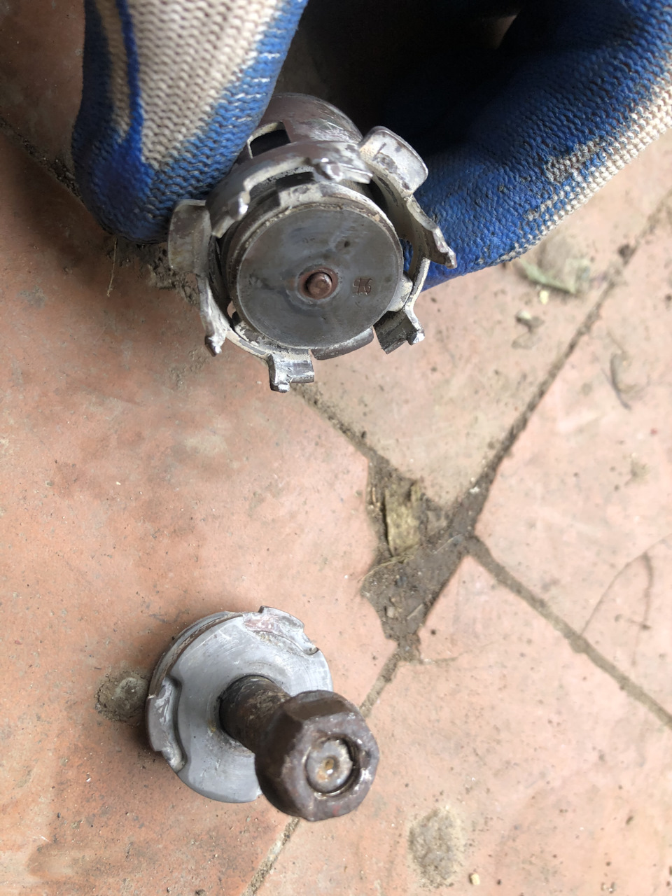 Замена ремкомплекта заднего суппорта на Golf 3 GTI. Часть 2 ...