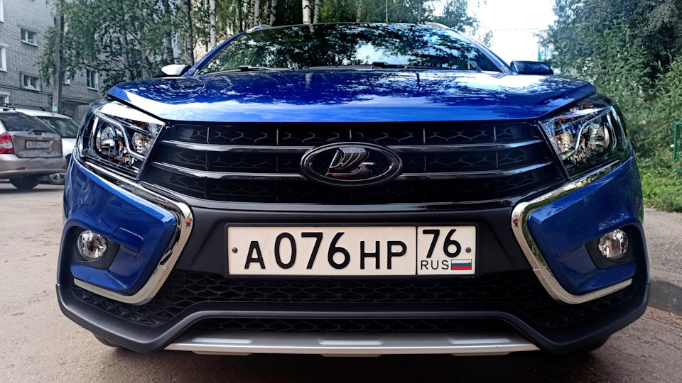 Lada Vesta SW Cross *Вlue Express* Н4М CVT