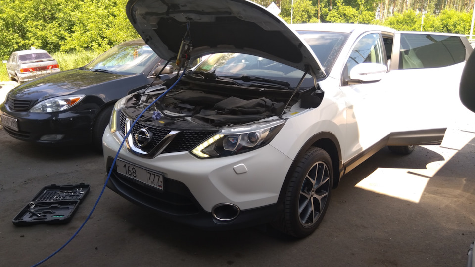 Фото в бортжурнале Nissan Qashqai (2G)