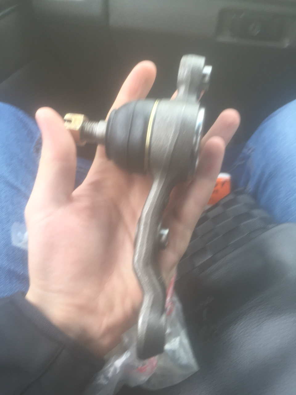 Замена фильтра в бензобаке, сайлентов задних серповидных рычагов ...