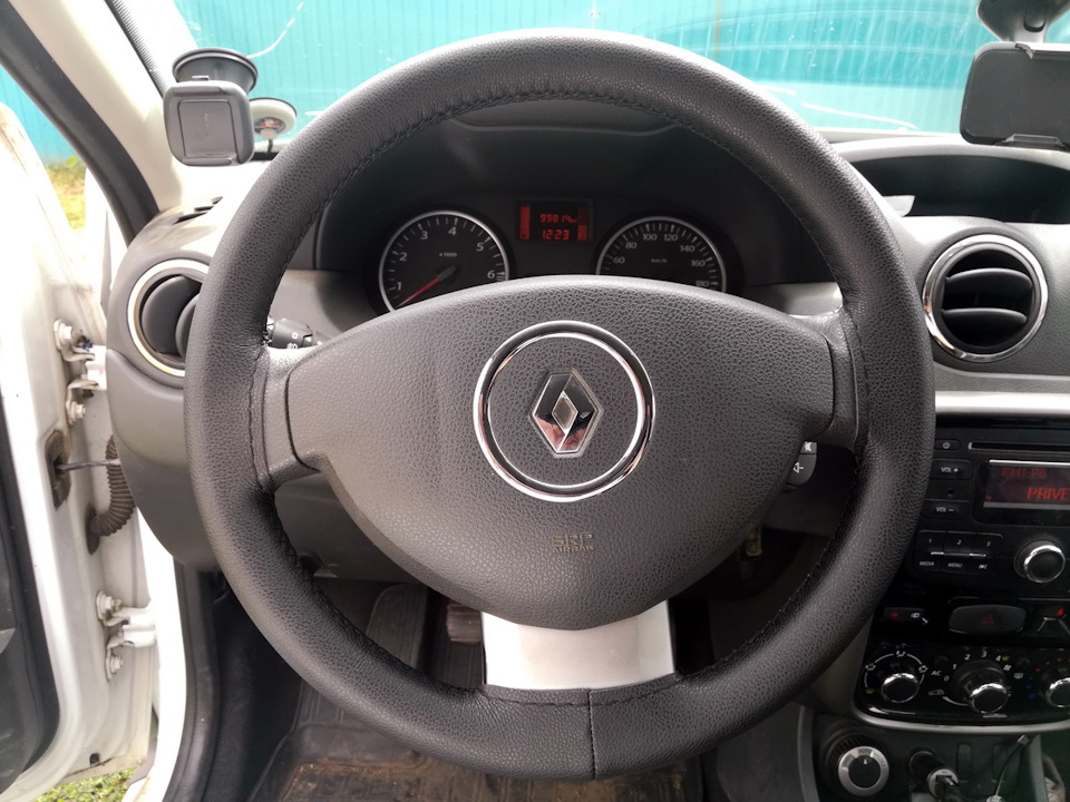 Оплетка на руль — Renault Duster (1G), 2 л, 2015 года | стайлинг | DRIVE2