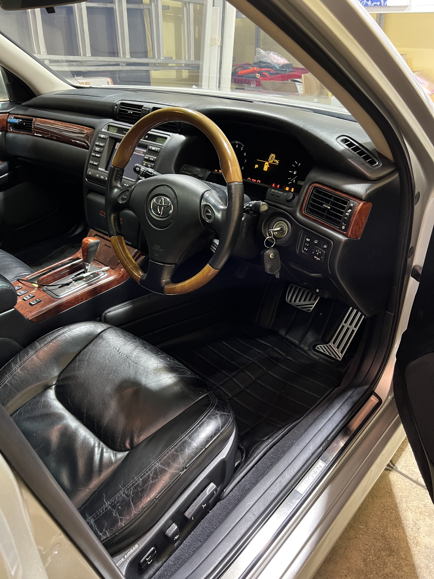 Накладки на педали Blit/Verossa — Toyota Crown (S170), 2,5 л, 2000 года ...