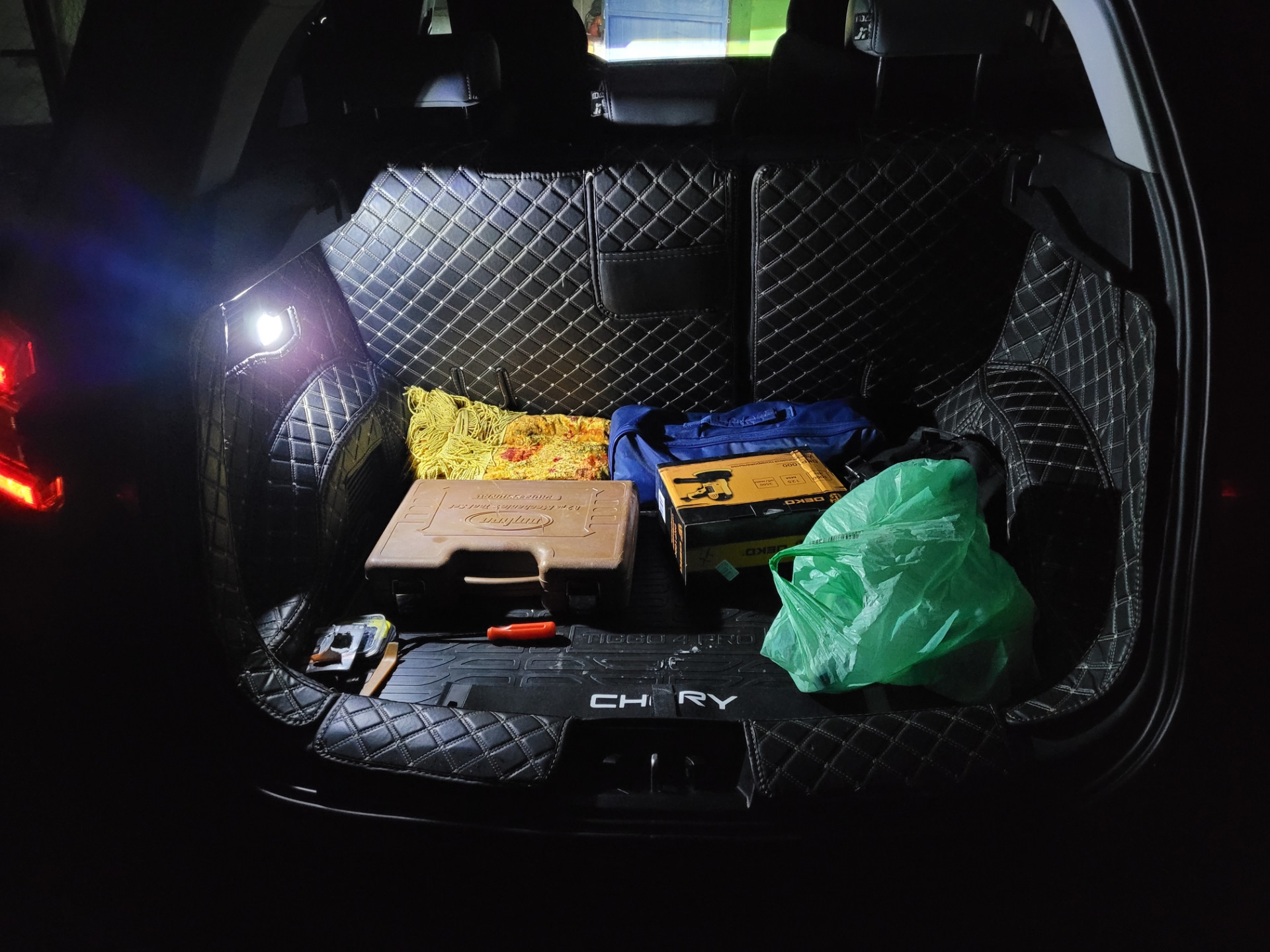 Ledизация, шумка дверей, шиномонтаж, мойка двигателя. — Chery Tiggo 4 ...