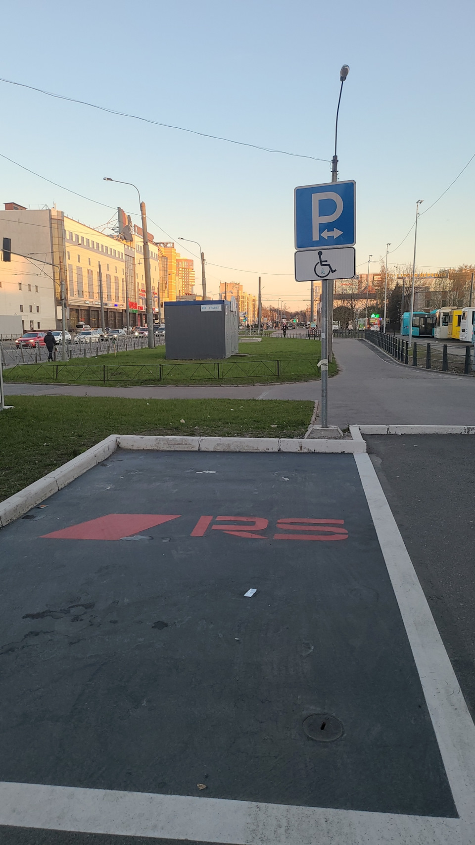 Ауди старая деревня — Audi RS4 (B9), 2,9 л, 2018 года | прикол | DRIVE2