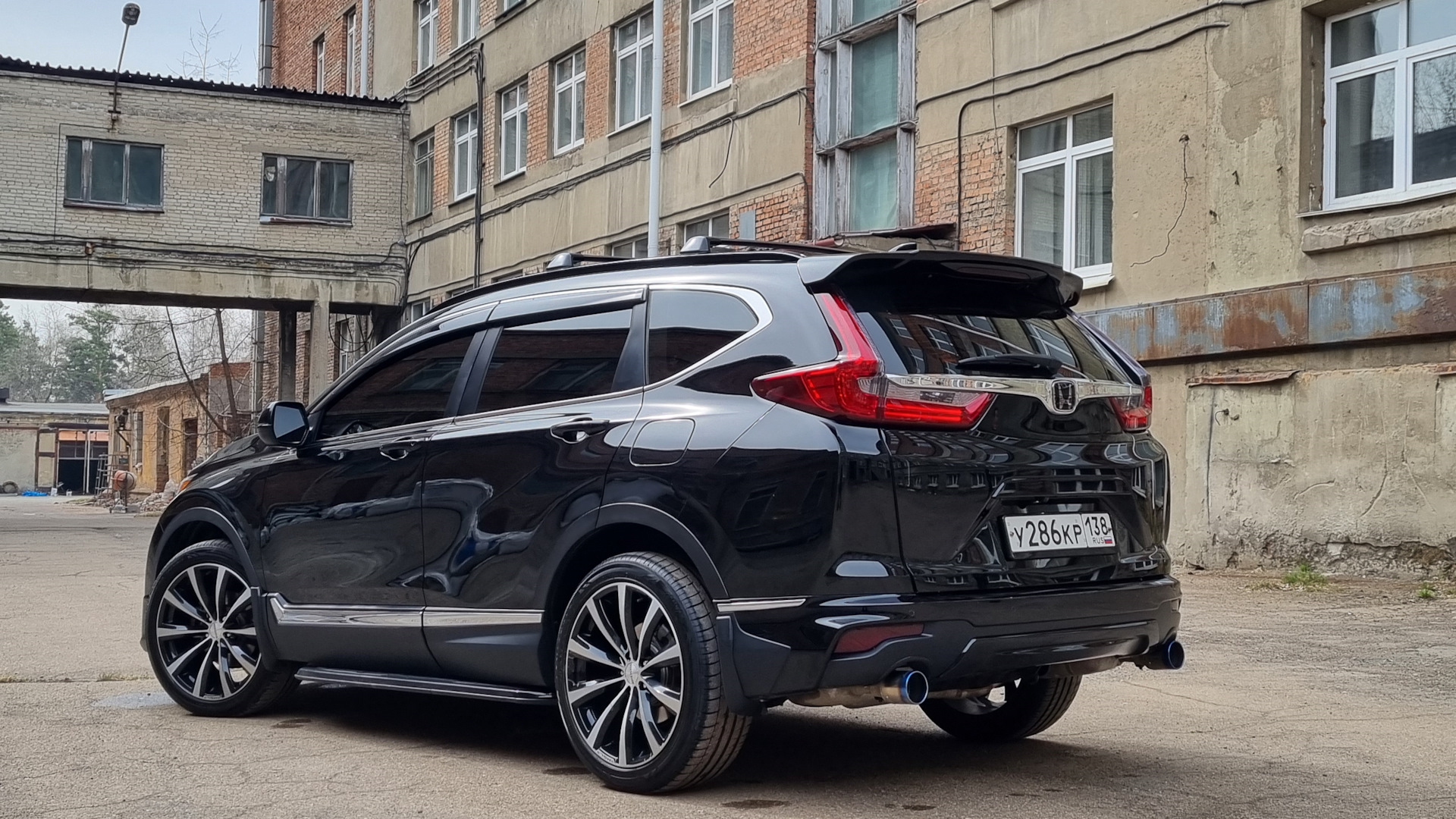 Honda CR-V (5G) 1.5 бензиновый 2017 | 1,5T Black Edition на DRIVE2