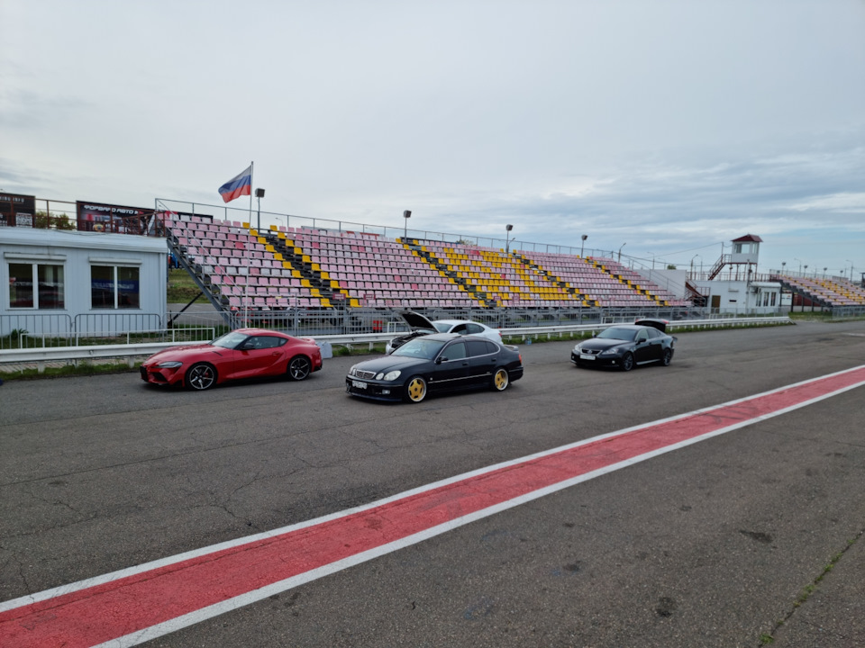 Красное кольцо. Заезды. Сжег передние колодки. — Lexus IS-F, 5 л, 2008 ...