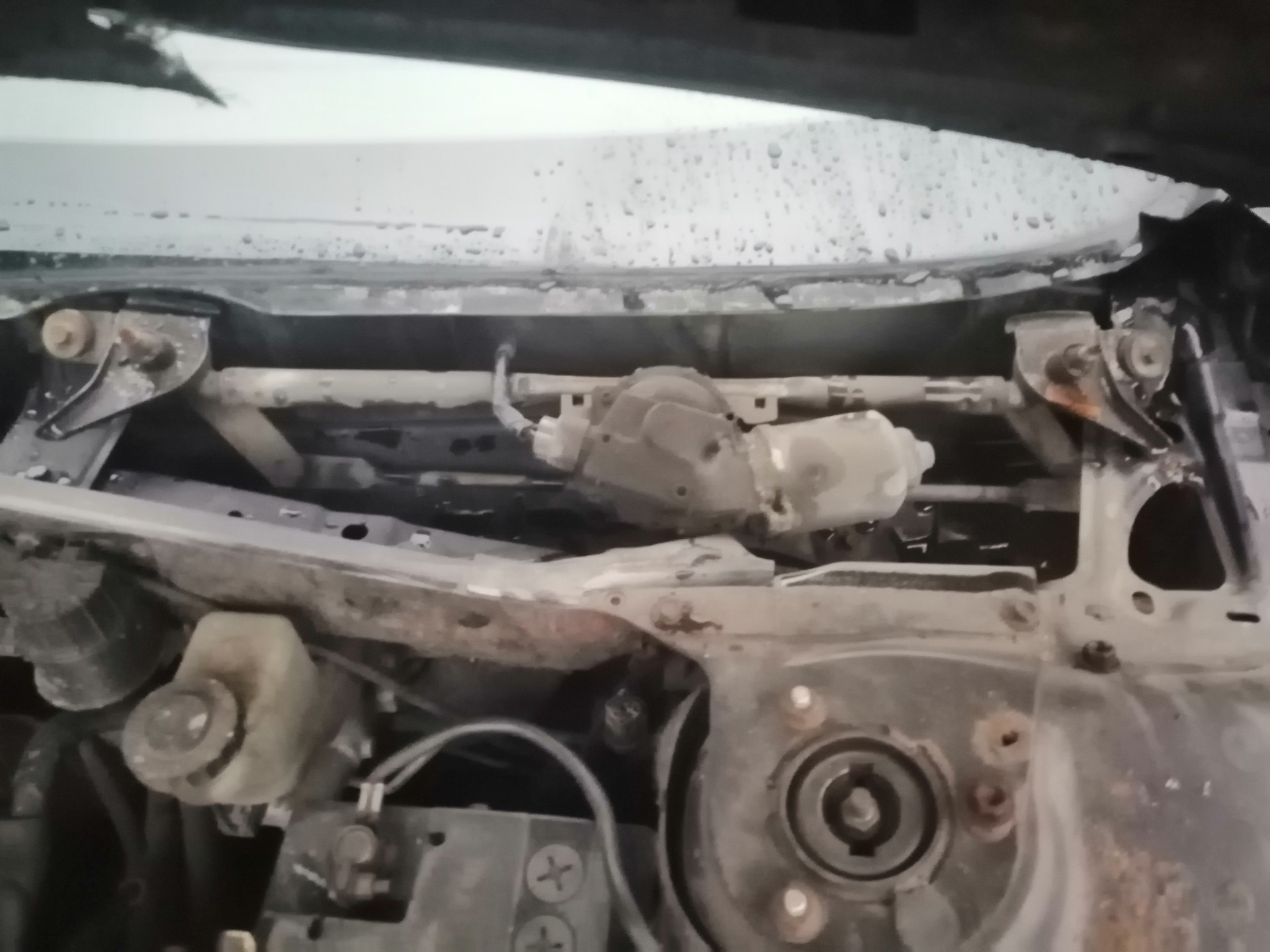 Ремонт мотора стеклоочистителя — Mazda 6 (1G) GG, 2 л, 2005 года ...