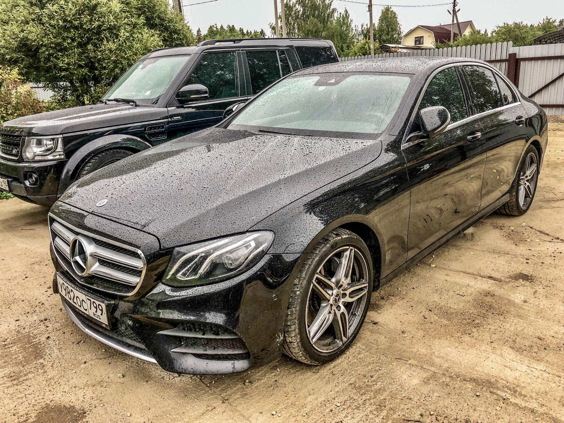 Mercedes s отзывы. Mercedes e200 2017. Мерседес е200. Mercedes Benz e200 2017. Мерседес е200 777.