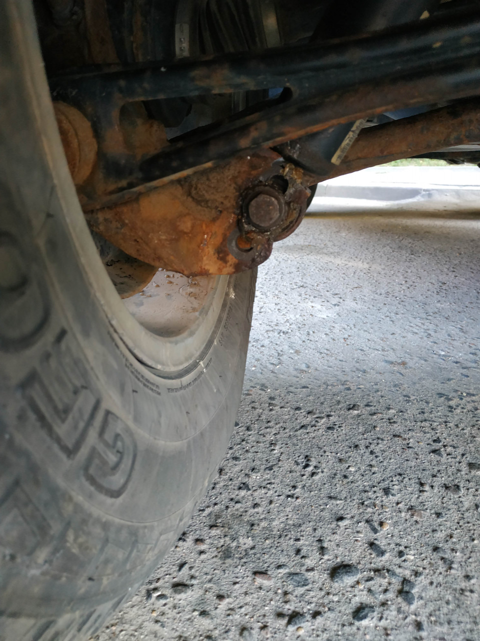 замена стойки подвески на туареге от Q7, клиренс туарега стал как у ...