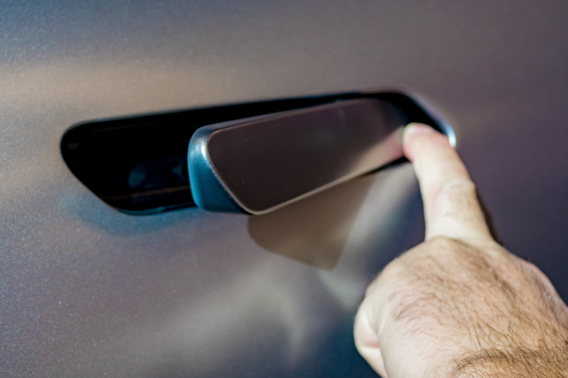 585 лошадиных сил. Мощность двигателей машин таблица. 585 лошадиных сил. 585 лошадиных сил. Спортивный автомобиль с лошадью.