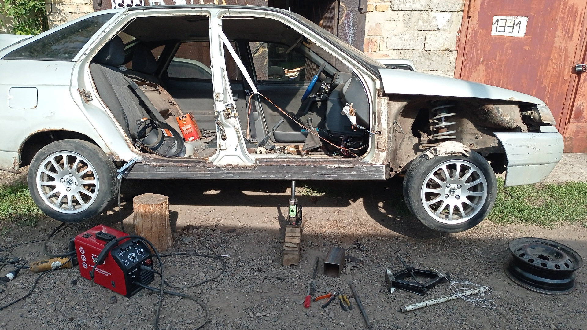 Замена порогов на профильную трубу — Lada 21120, 1,5 л, 2004 года ...