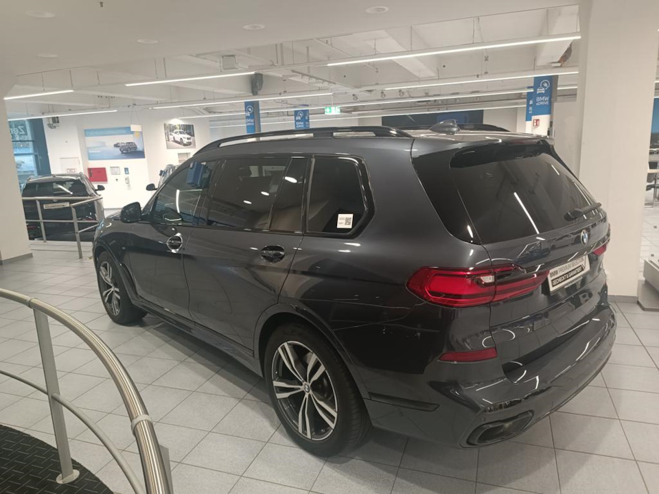 Фото в бортжурнале BMW X7 (G07)
