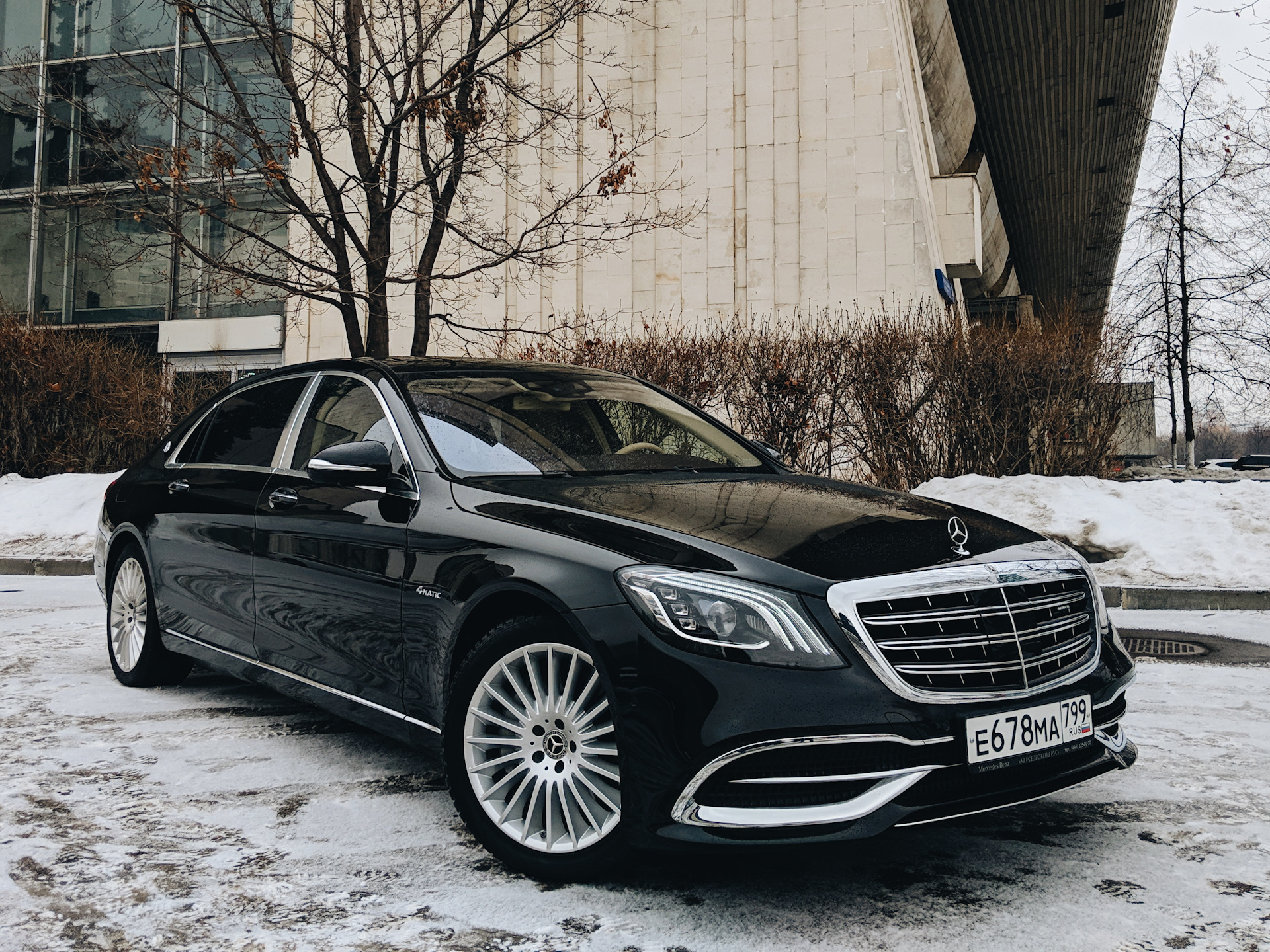 Самый роскошный Мерседес — Один день с самым дорогим седаном Maybach —  «Видеосюжеты» на DRIVE2