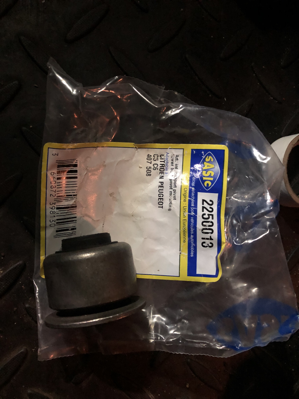 Замена нижних сайлентблоков и ежегодная замена тяг стабилизатора ...